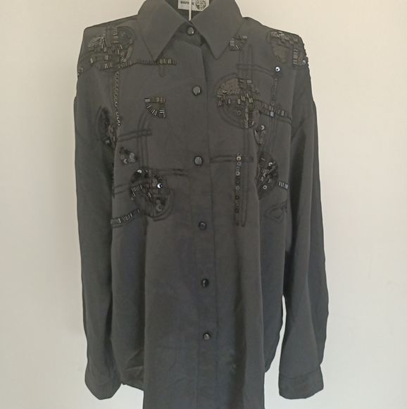 Boutique black oversized beaded shirt M - Picture 2 of 4